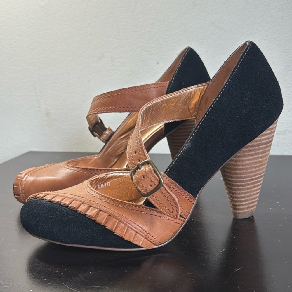 Anthropologie Seychelles Brown and Black Heels with Vintage Charm